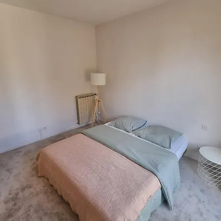 Apartment Nice 63 M With Terrace And Pool In Biarritz