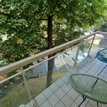 Nice 63 M With Terrace And Pool In * Biarritz